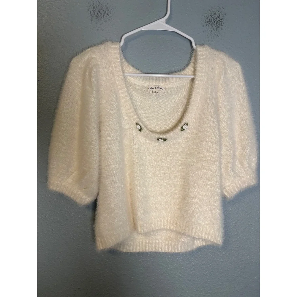 For‎ Love & Lemons Anastasia Cropped Sweater White Faux Mohair Floral Applique - Picture 3 of 8